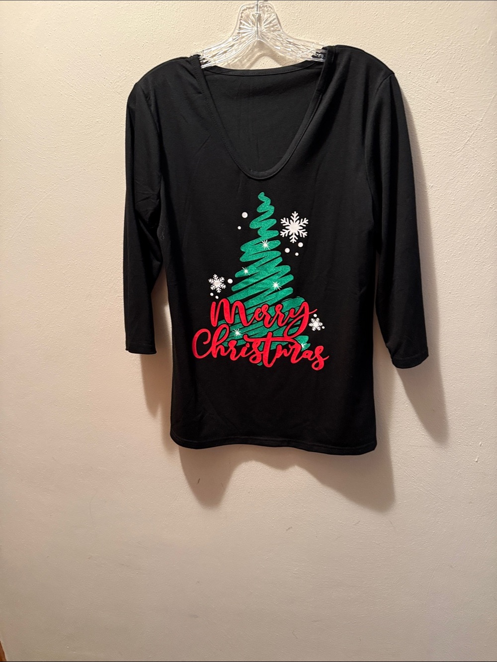 Black 'Merry Christmas' Tree Graphic Women's Top